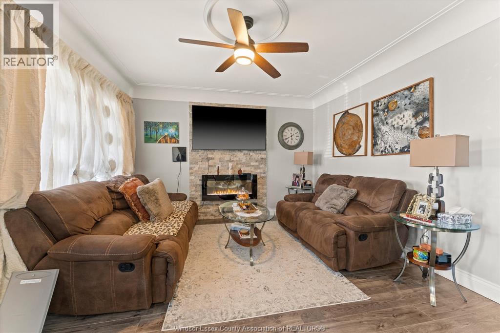 931 Lillian Avenue, Windsor, Ontario  N9A 1V4 - Photo 4 - 26021335