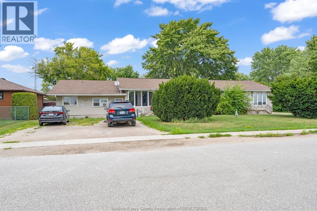 1228 Faith Drive, Lakeshore, Ontario  N0R 1C0 - Photo 2 - 26021334