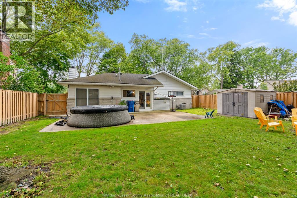 112 Clovelly, Tecumseh, Ontario  N8N 1G1 - Photo 25 - 26021340