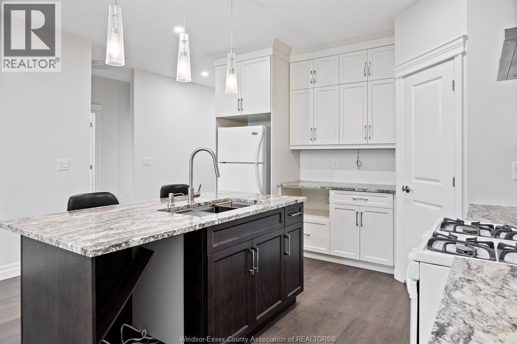 61 Pereira, Harrow, Ontario  N0R 1G0 - Photo 6 - 26021337