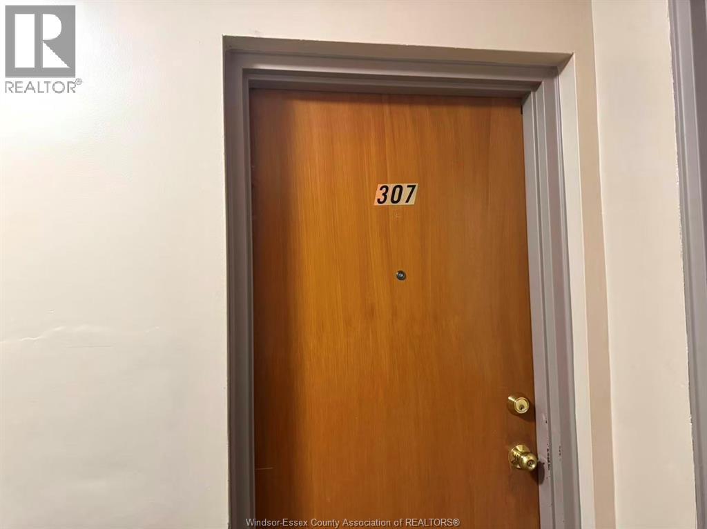 6530 Wyandotte Street East Unit# 307, Windsor, Ontario  N8S 1P2 - Photo 2 - 26021353