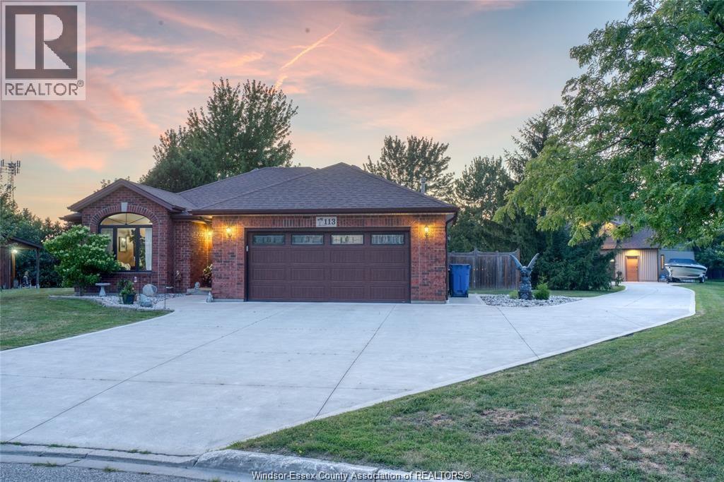 113 Beach Court, Stoney Point, Ontario  N0R 1N0 - Photo 2 - 26021349