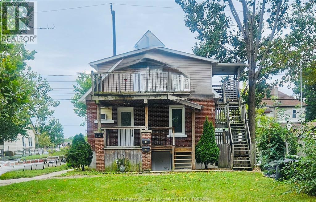 1197 Albert, Windsor, Ontario  N8Y 3P5 - Photo 2 - 26021300