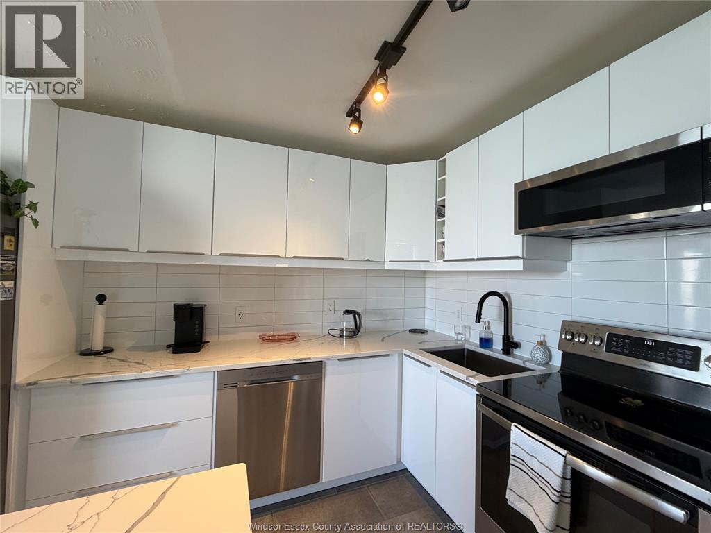 111 Riverside Drive East Unit# 1415, Windsor, Ontario  N9A 2S6 - Photo 3 - 26021243