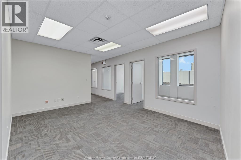 301 Ouellette, Windsor, Ontario  N9A 4J4 - Photo 12 - 26021218
