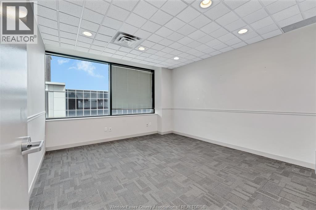 301 Ouellette, Windsor, Ontario  N9A 4J4 - Photo 14 - 26021218