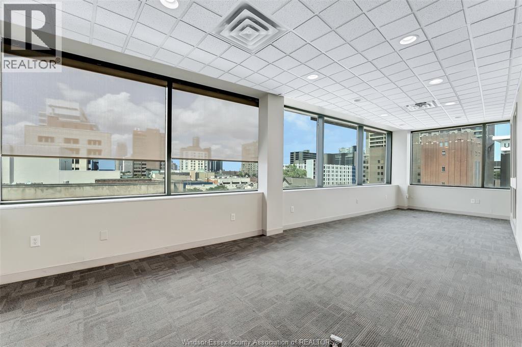 301 Ouellette, Windsor, Ontario  N9A 4J4 - Photo 7 - 26021218