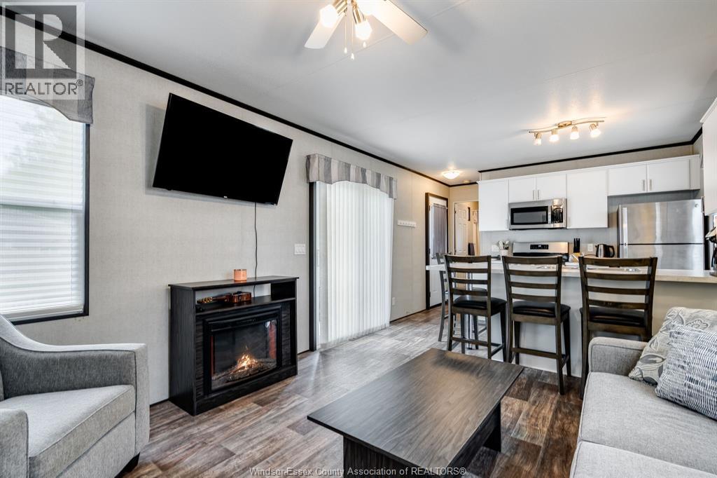 981 County Rd 2 Unit# 522, Lakeshore, Ontario  N8N 4P4 - Photo 10 - 26021277