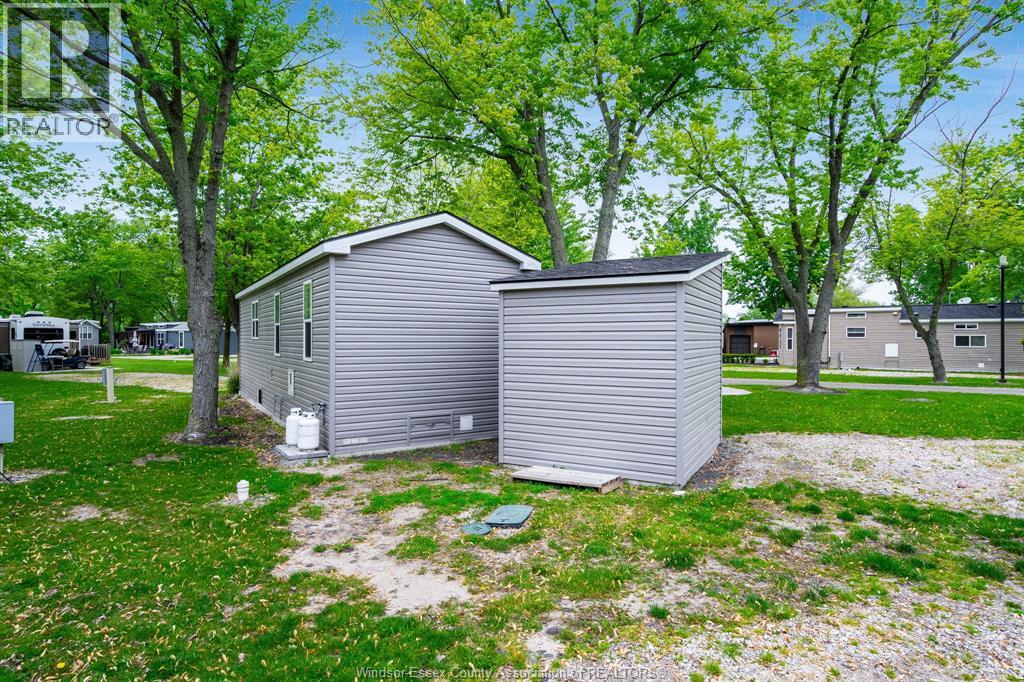 981 County Rd 2 Unit# 522, Lakeshore, Ontario  N8N 4P4 - Photo 21 - 26021277