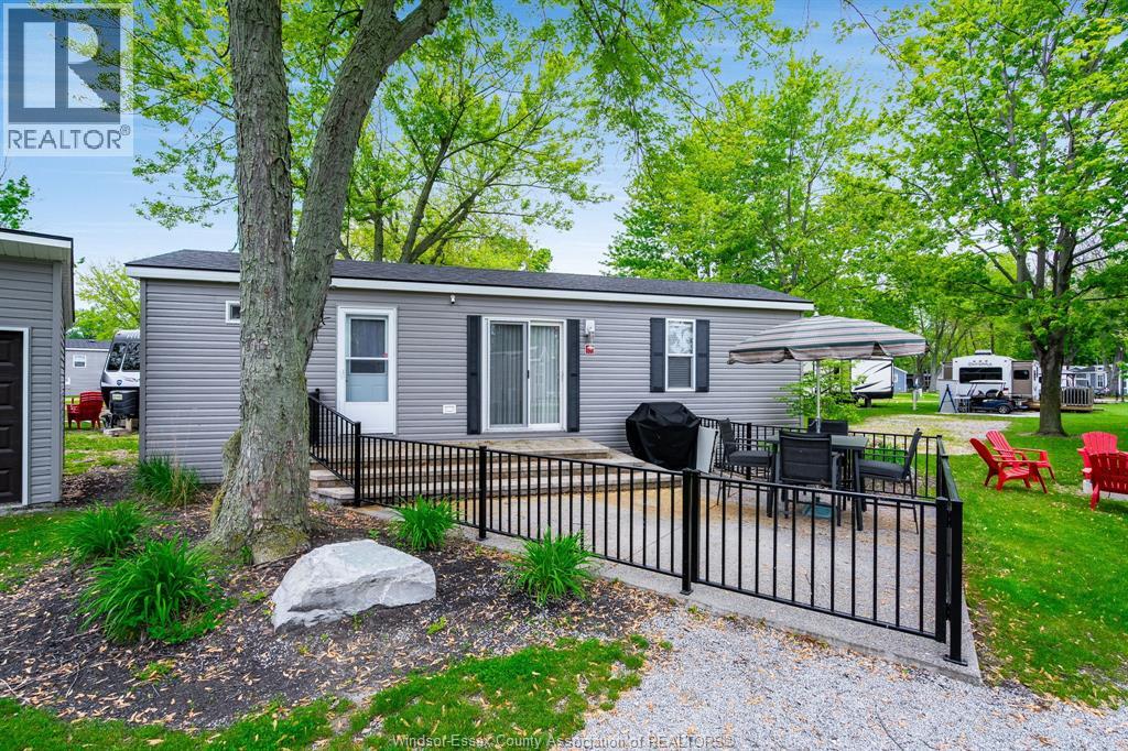 981 County Rd 2 Unit# 522, Lakeshore, Ontario  N8N 4P4 - Photo 24 - 26021277
