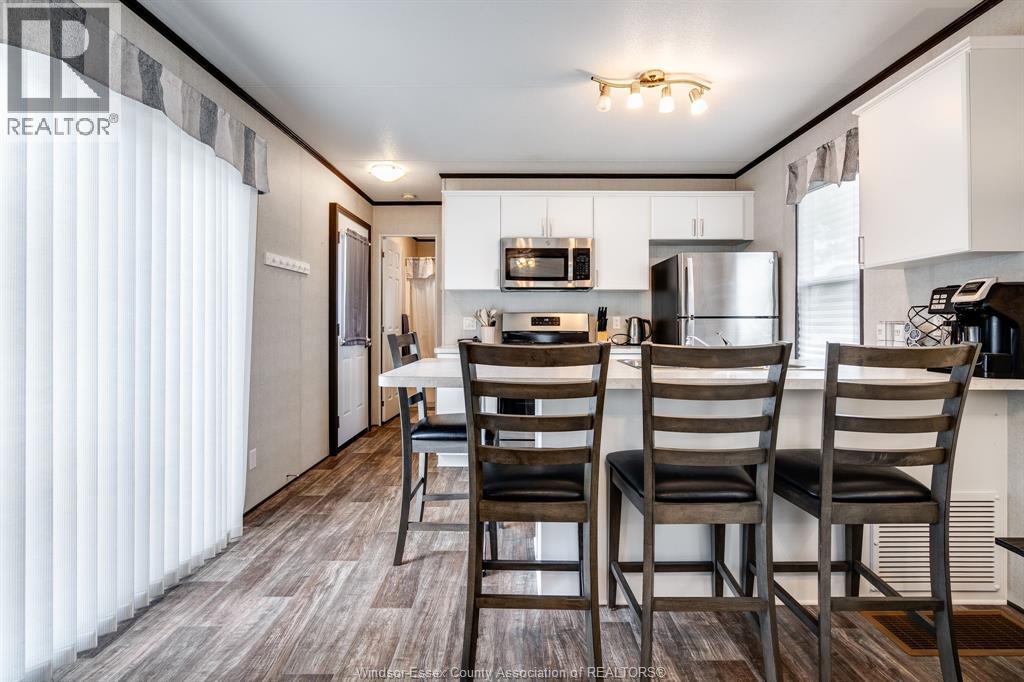 981 County Rd 2 Unit# 522, Lakeshore, Ontario  N8N 4P4 - Photo 4 - 26021277