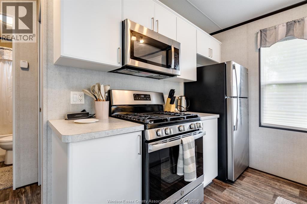 981 County Rd 2 Unit# 522, Lakeshore, Ontario  N8N 4P4 - Photo 6 - 26021277