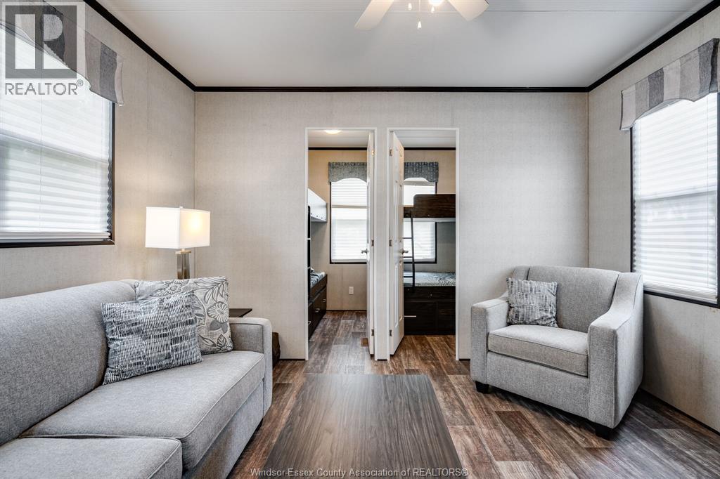 981 County Rd 2 Unit# 522, Lakeshore, Ontario  N8N 4P4 - Photo 8 - 26021277
