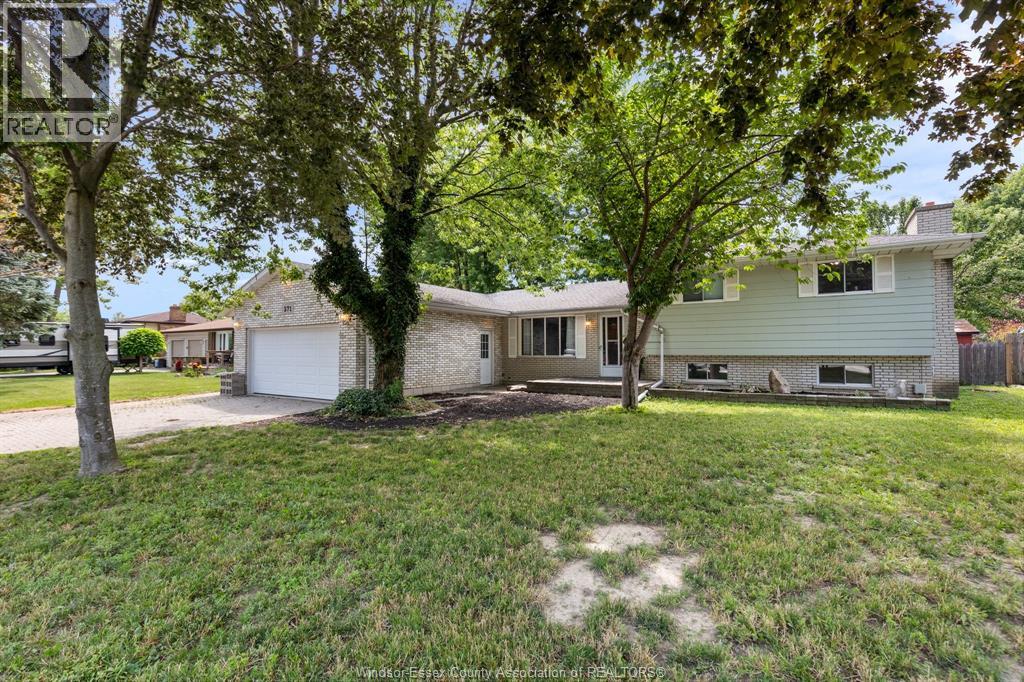 371 Oak Street, Lakeshore, Ontario  N0R 1A0 - Photo 2 - 26021420