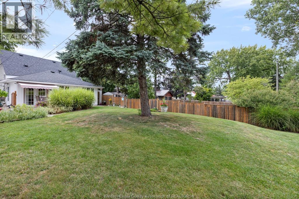 890 Glidden, Windsor, Ontario  N8S 2N5 - Photo 27 - 26021430