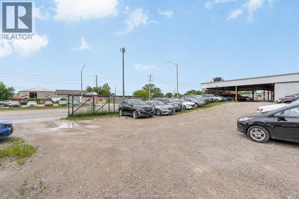 986 Tecumseh Road West, Windsor, Ontario  N8X 2A8 - Photo 11 - 26021425