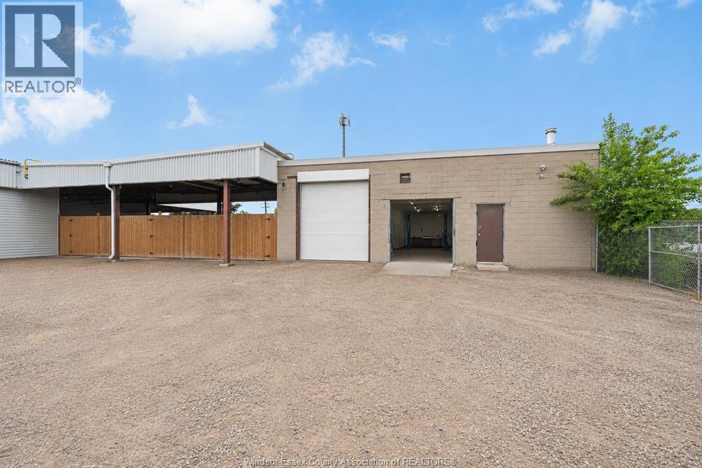 986 Tecumseh Road West, Windsor, Ontario  N8X 2A8 - Photo 3 - 26021425