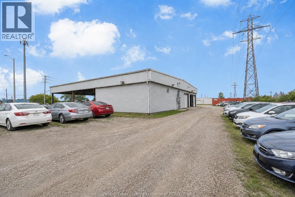 986 Tecumseh Road West, Windsor, Ontario  N8X 2A8 - Photo 6 - 26021425