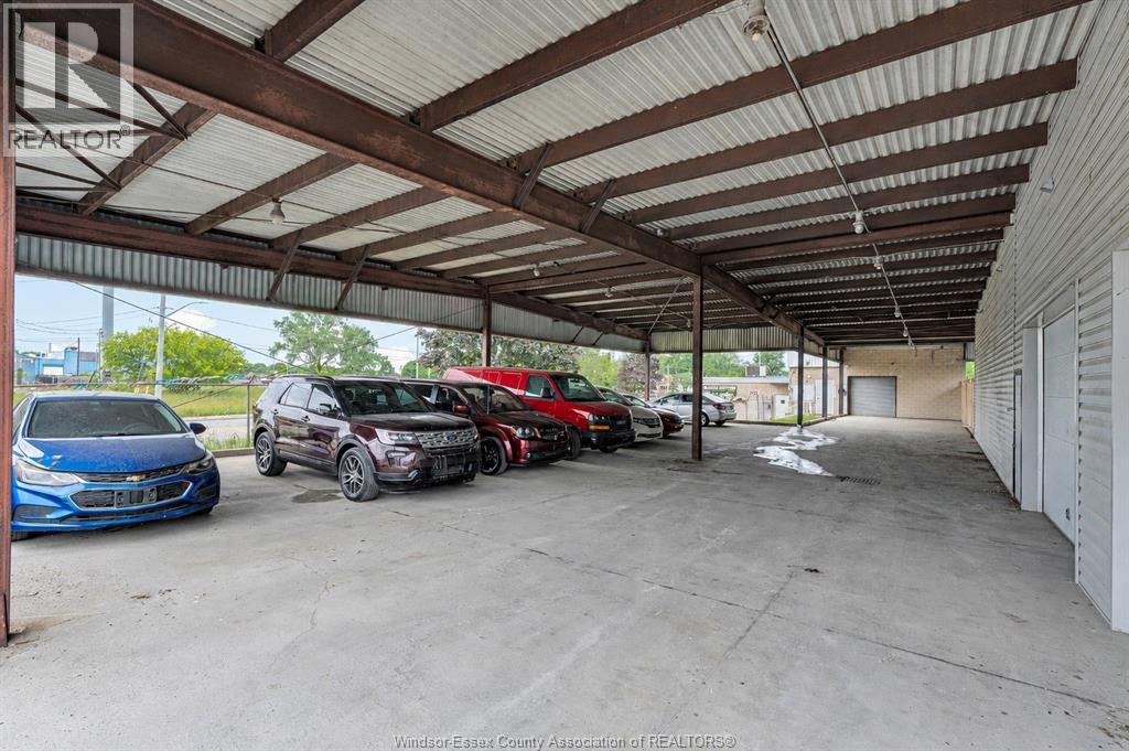 986 Tecumseh Road West, Windsor, Ontario  N8X 2A8 - Photo 7 - 26021425