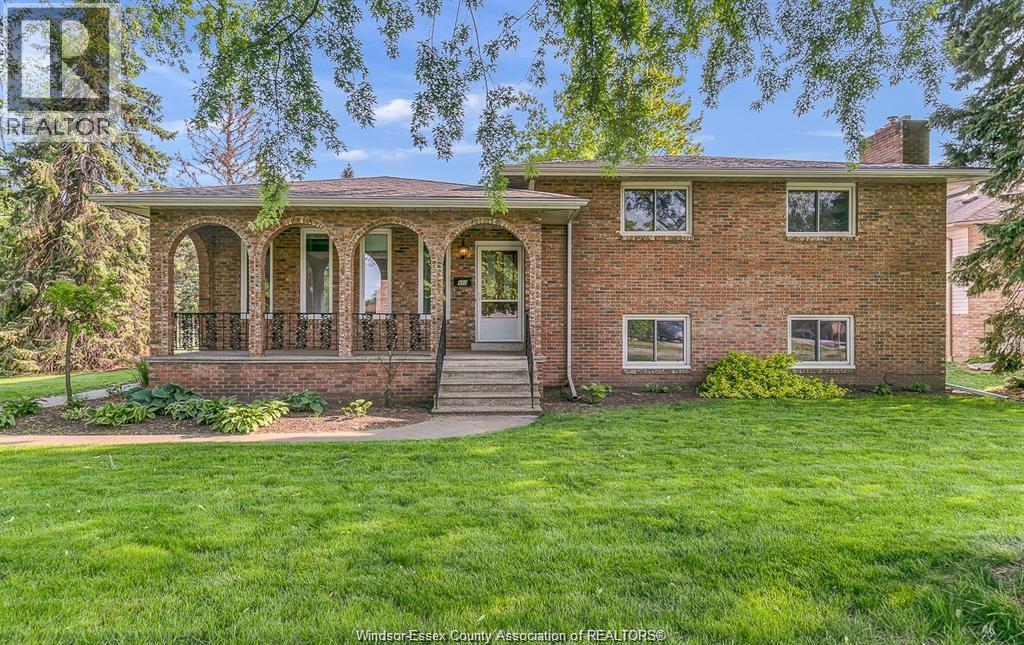 490 KENWOOD, LaSalle, Ontario
