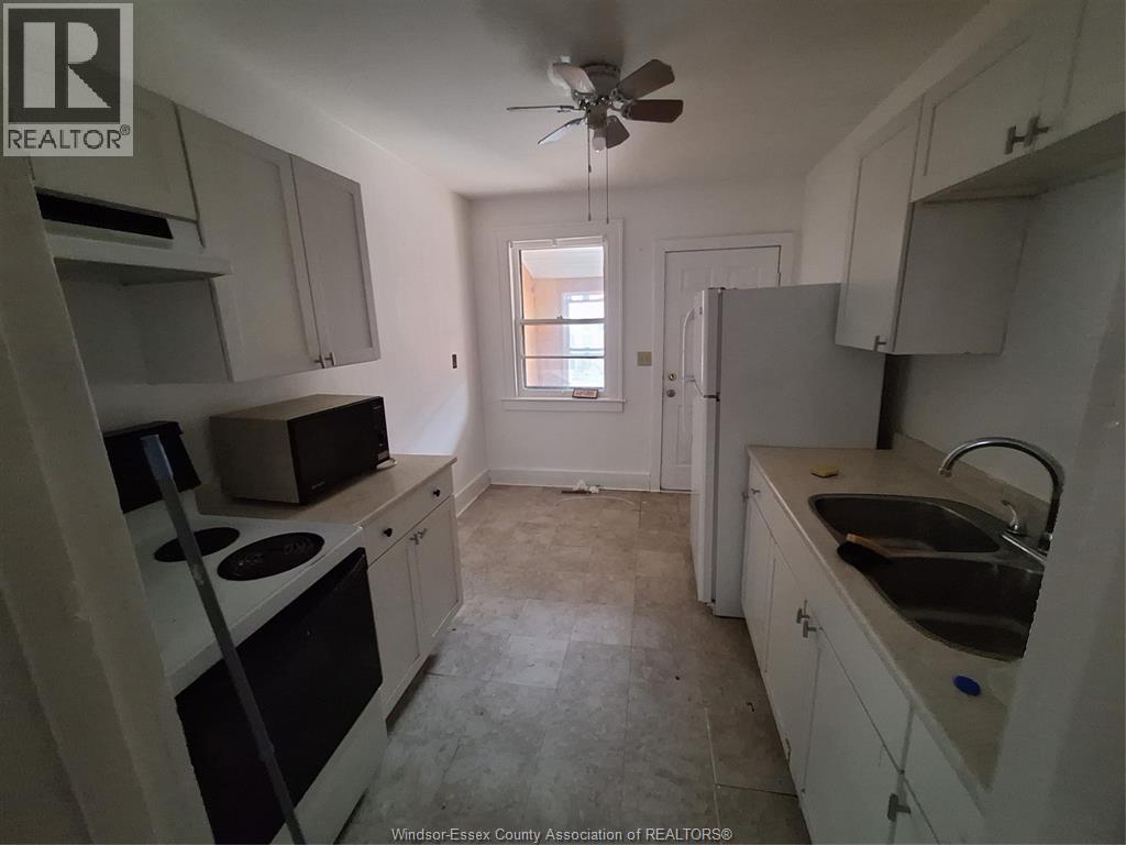 3219 Linwood Place, Windsor, Ontario  N9C 1P9 - Photo 5 - 26021438