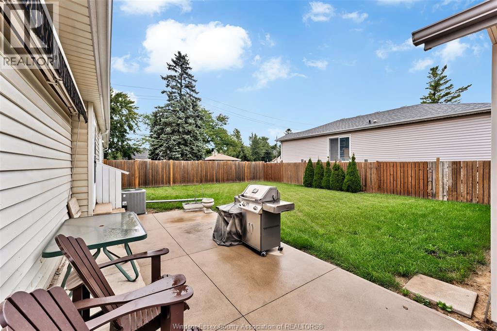 567 Edinborough, Windsor, Ontario  N8X 3C5 - Photo 33 - 26021421