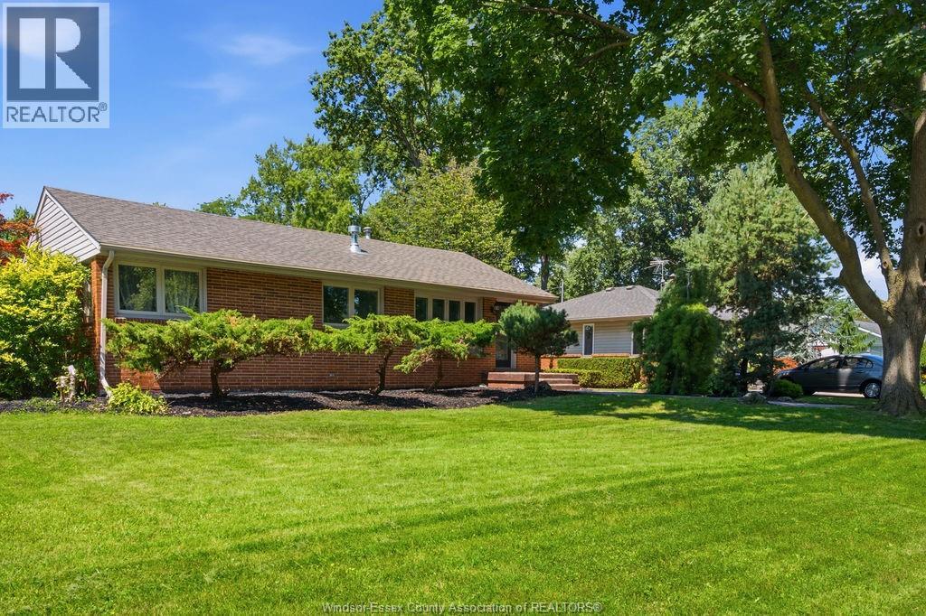 251 St. Marks Road, Tecumseh, Ontario  N8N 2H6 - Photo 2 - 26021485