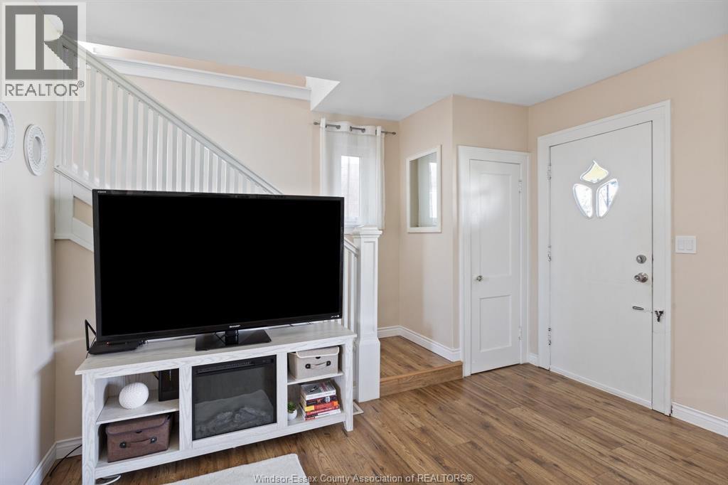 1118 Louis Avenue, Windsor, Ontario  N9A 1Y2 - Photo 17 - 26021429