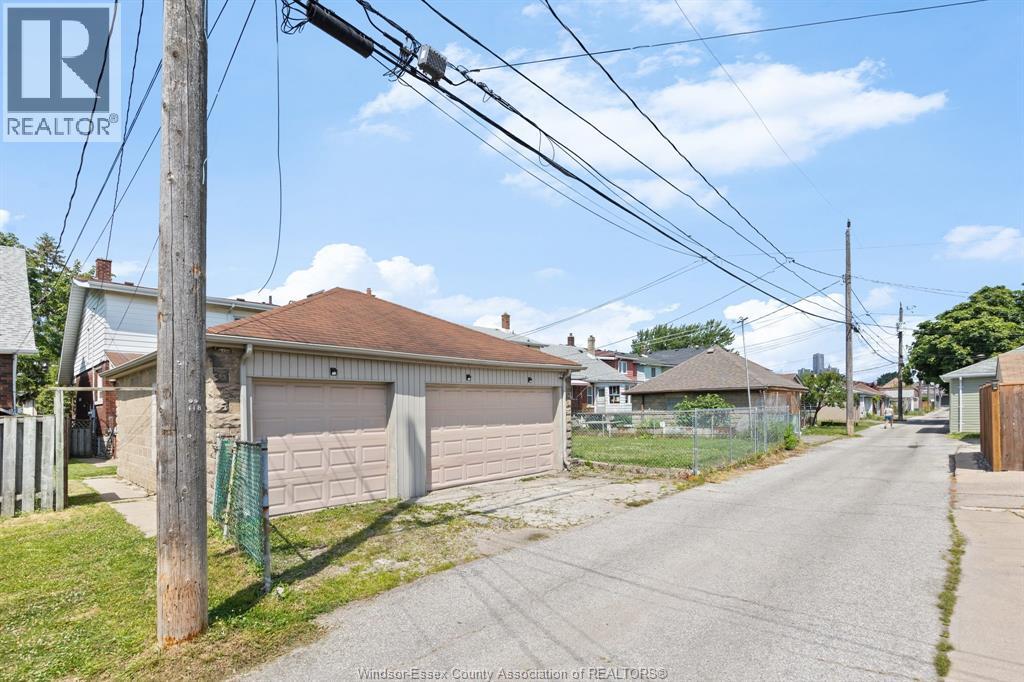 1118 Louis Avenue, Windsor, Ontario  N9A 1Y2 - Photo 29 - 26021429