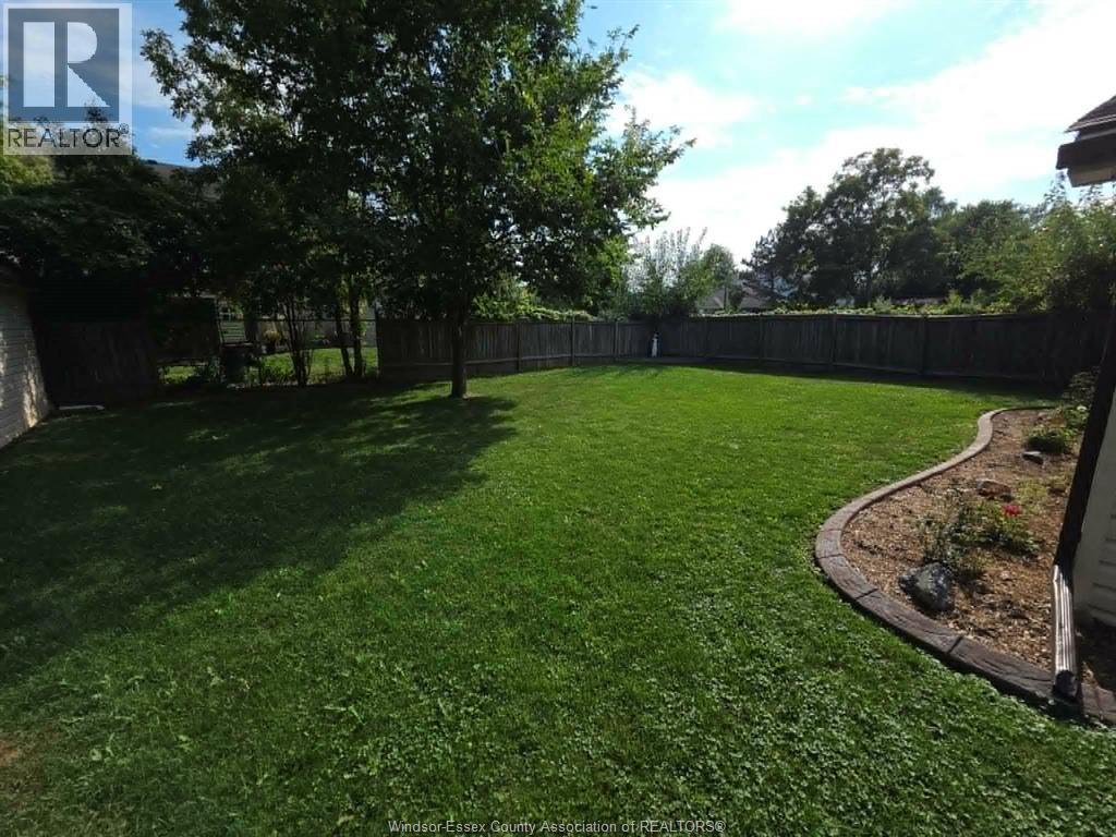 12441 Renaud Street, Tecumseh, Ontario  N8N 1P5 - Photo 2 - 26021475
