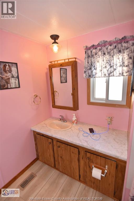 372 Regent Court, Essex, Ontario  N8M 2Z2 - Photo 28 - 26021498
