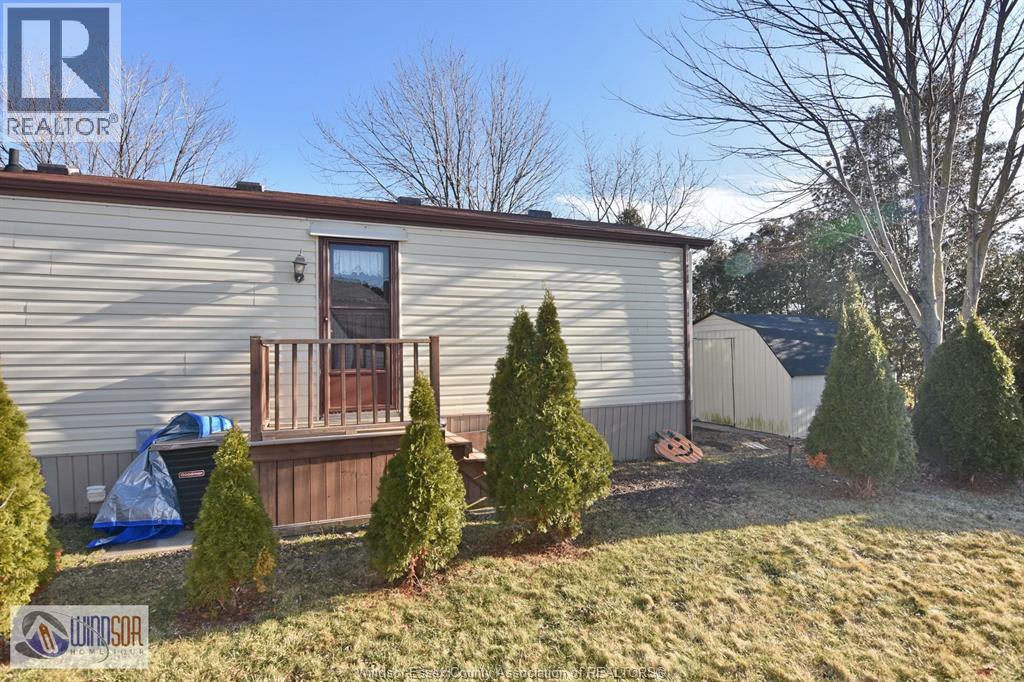 372 Regent Court, Essex, Ontario  N8M 2Z2 - Photo 9 - 26021498
