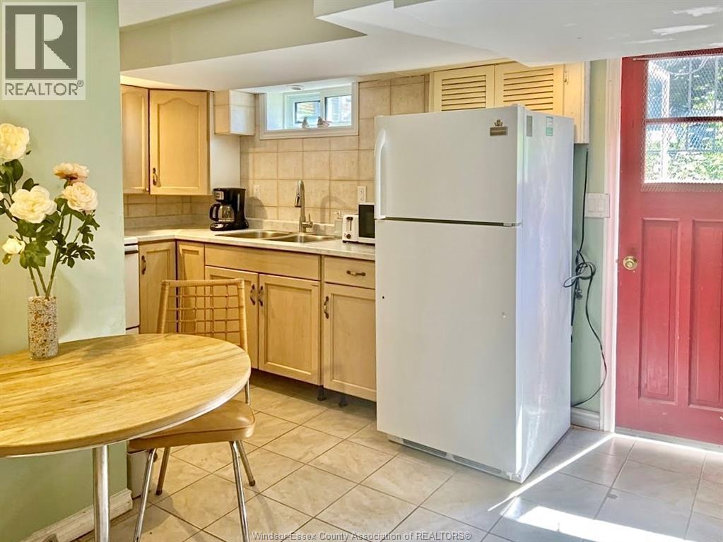 1669 Cherrylawn Unit# Basement, Windsor, Ontario  N9E 1P6 - Photo 5 - 26021364