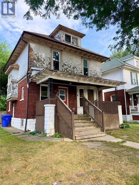 490 Crawford, Windsor, Ontario  N9A 5C4 - Photo 1 - 26021511