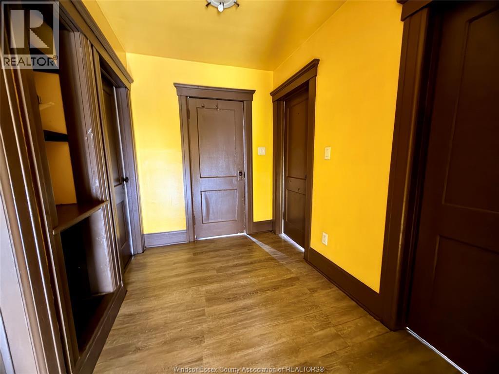 490 Crawford, Windsor, Ontario  N9A 5C4 - Photo 8 - 26021511