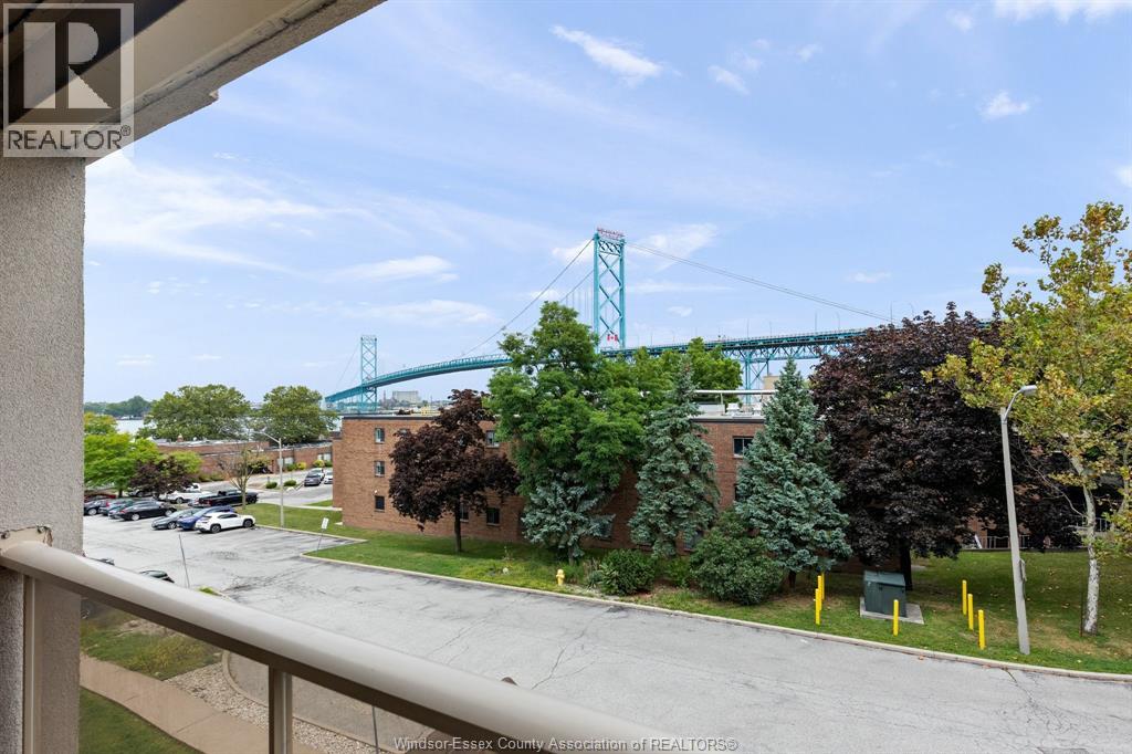 3000 Sandwich Street East Unit# 413, Windsor, Ontario  N9C 4G3 - Photo 7 - 26021494