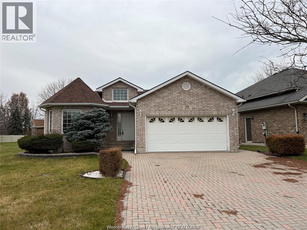 850 Hacienda Court, Windsor, Ontario  N9G 2T1 - Photo 1 - 26021507