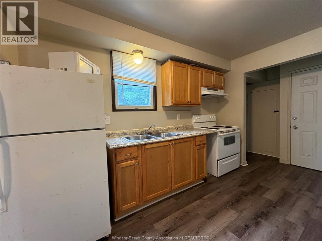 327 Curry, Windsor, Ontario  N9B 2B6 - Photo 6 - 26021449