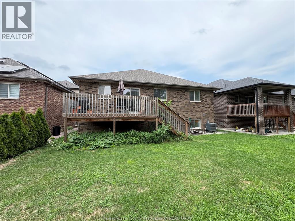 4033 Cosenza Street, Windsor, Ontario  N9G 0B2 - Photo 27 - 26021436