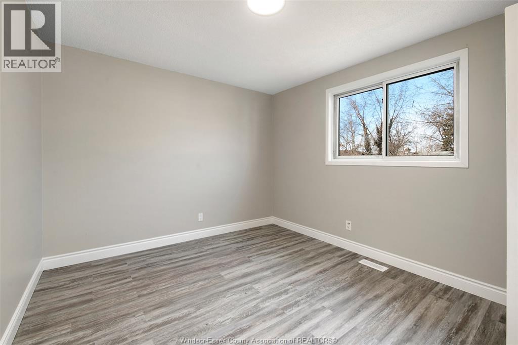 10820 Mulberry Drive Unit# Lower, Windsor, Ontario  N8R 1H8 - Photo 12 - 26021520
