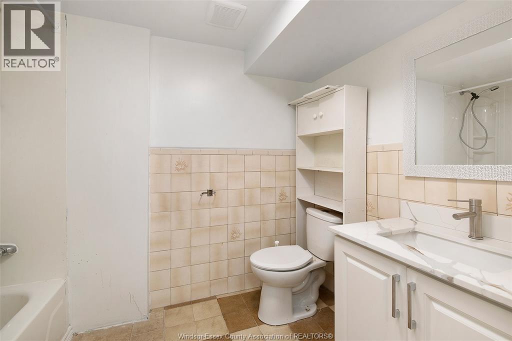 10820 Mulberry Drive Unit# Lower, Windsor, Ontario  N8R 1H8 - Photo 26 - 26021520