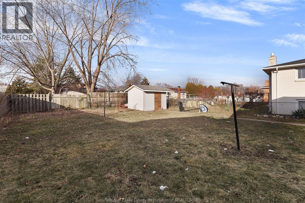 10820 Mulberry Drive Unit# Lower, Windsor, Ontario  N8R 1H8 - Photo 30 - 26021520