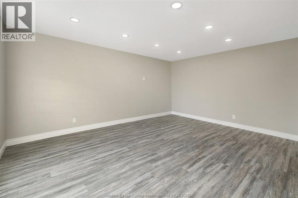 10820 Mulberry Drive Unit# Lower, Windsor, Ontario  N8R 1H8 - Photo 4 - 26021520