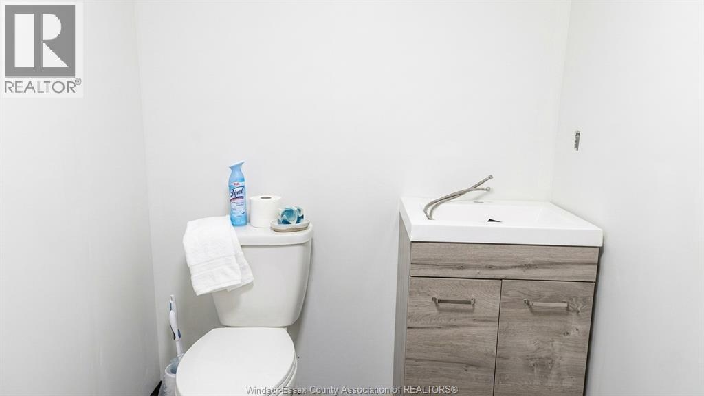 286 Ouellette Avenue, Windsor, Ontario  N9A 1A5 - Photo 7 - 26021525