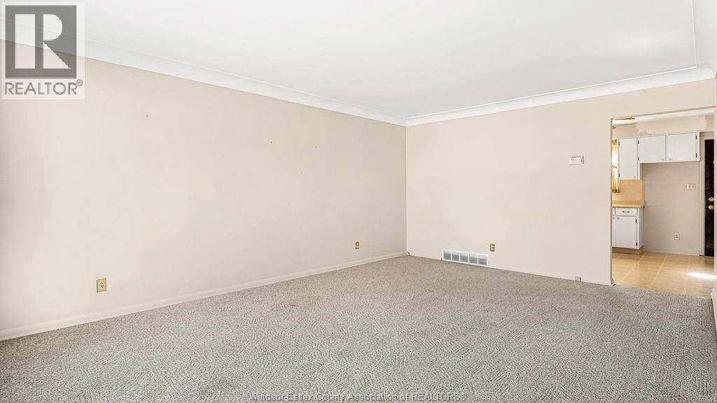 8729 Wyandotte, Windsor, Ontario  N8S 1V1 - Photo 5 - 26021533