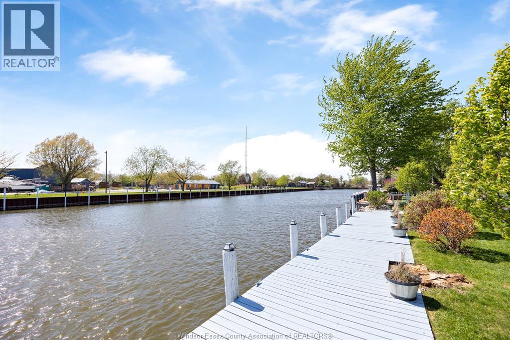 19085 Blue Water Avenue, Lakeshore, Ontario  N0P 2L0 - Photo 5 - 26021536