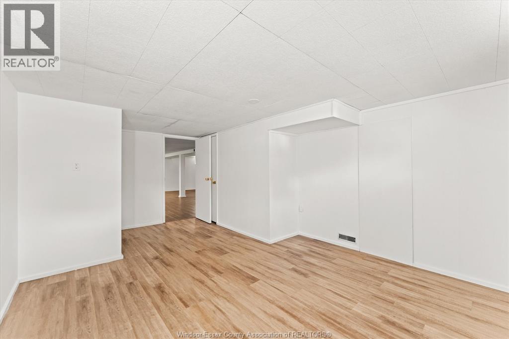 1905 Norfolk Street, Windsor, Ontario  N9E 1H6 - Photo 20 - 26021556