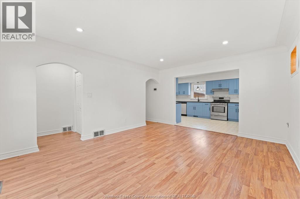 1905 Norfolk Street, Windsor, Ontario  N9E 1H6 - Photo 7 - 26021556