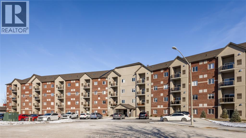 1888 WESTVIEW PARK BOULEVARD Unit# 408, LaSalle, Ontario