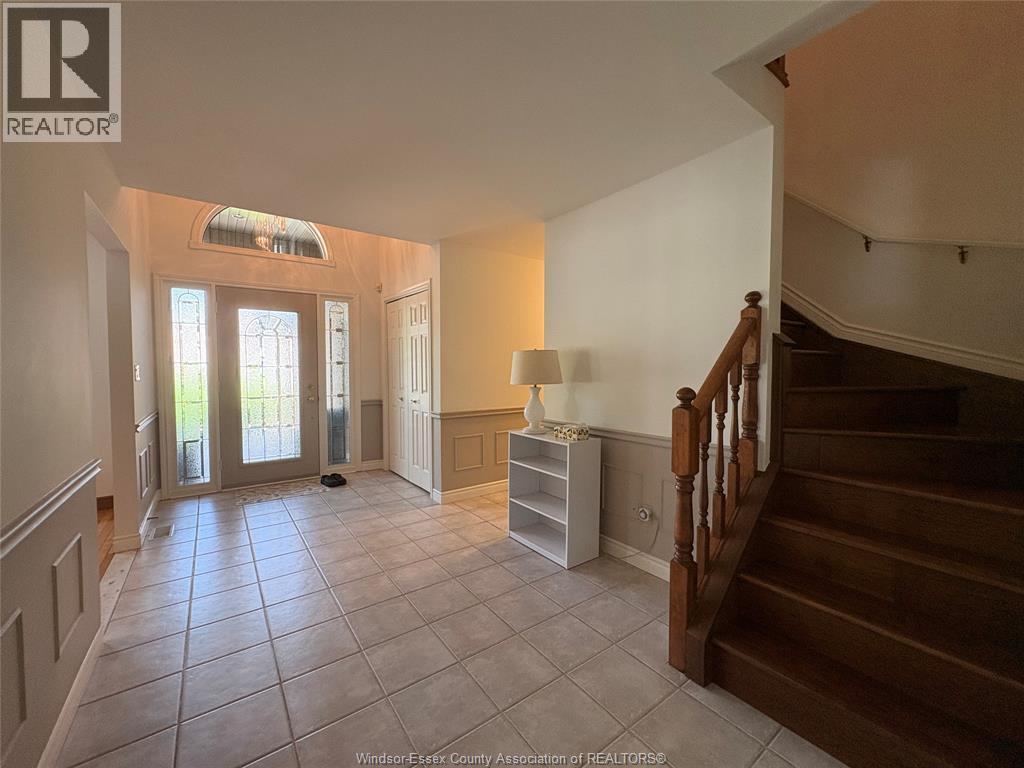 5871 Bagley Avenue, Lasalle, Ontario  N9H 2K6 - Photo 4 - 26021534